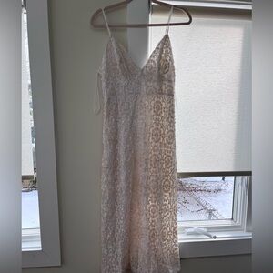 New with tags. Size 8 and 10. Express midi dress